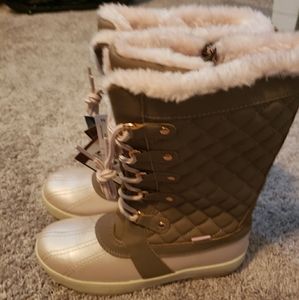 Girls Winter Boots- NWT